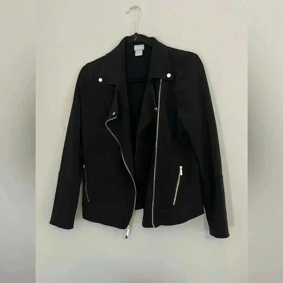 Chico’s Women’s size 0 Black zip up jacket. Gold trim - Picture 1 of 6